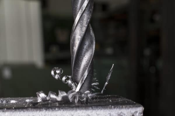 Bohren in Aluminium - ganz nah