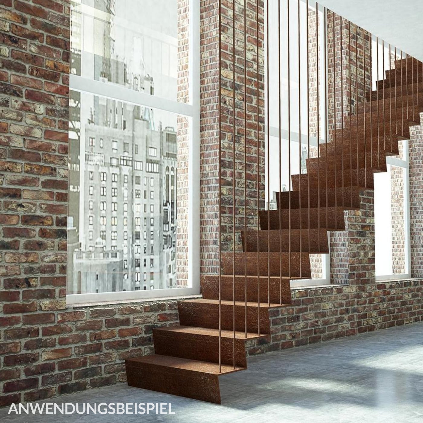 Eine Cortenstahltreppe verläuft entlang einer Backsteinwand mit Fensterfront.
