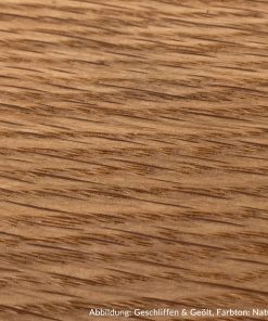 Eine geschliffene und im Naturton geölte Eiche zeigt ihre warme Holzstruktur.