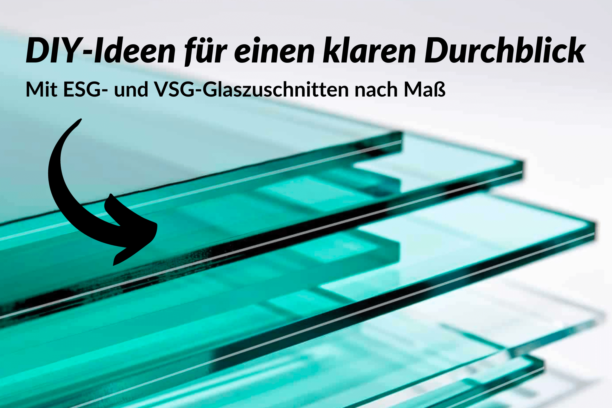 Mehrere grüne Glasscheiben liegen versetzt übereinander mit Textgrafik.