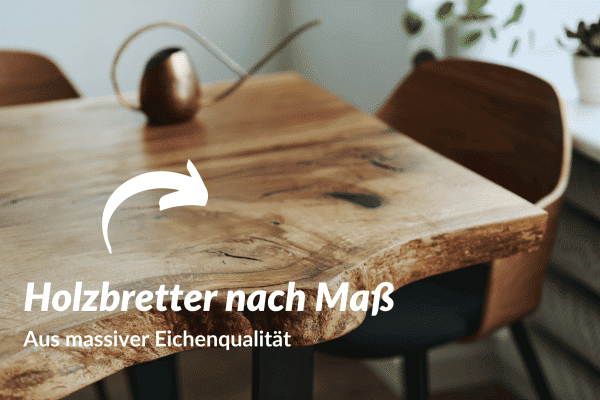 Eine massive Holzbohle mit sichtbarer Maserung ist als Tisch dargestellt.