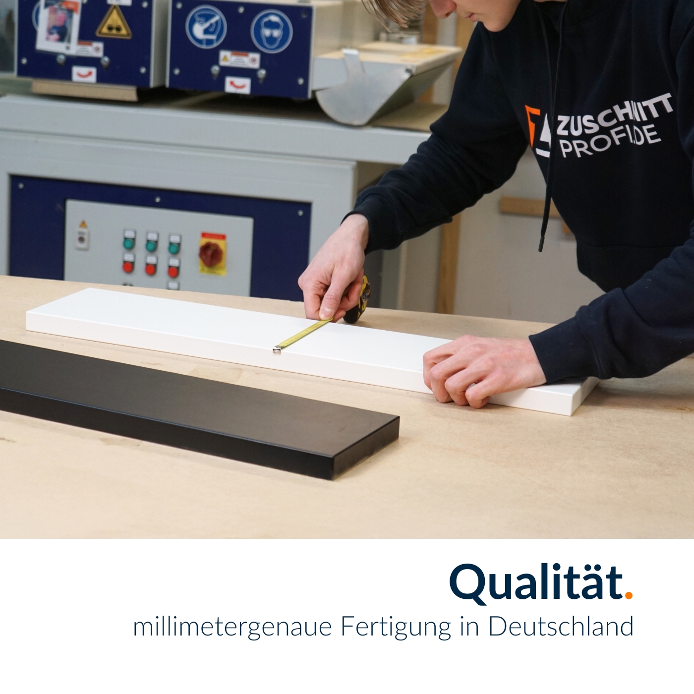 Individuelle Arbeit eines Mitarbeiters von zuschnittprofi.mom in der Werkstatt.