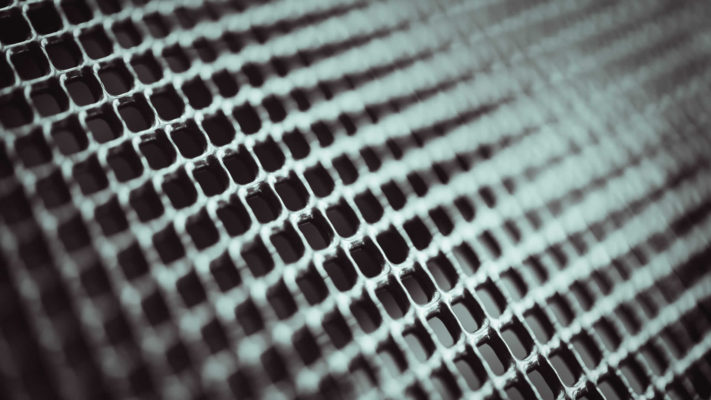 Silbernes Metallgitter – Dekoratives Gitter aus Aluminium