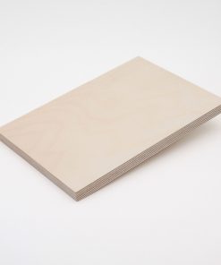 Einzelne Multiplexplatte mit sichtbaren Schichten.