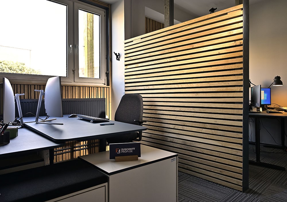 Holzleisten Büro