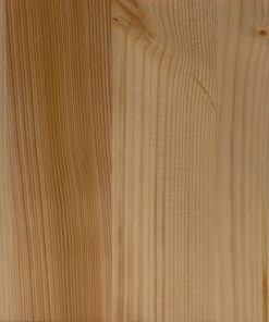Eine geölte Fichten-Oberfläche zeigt eine helle und ruhige Maserung.